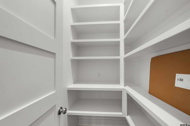 2630 Aqua Vista, Jacksonville, TX 75766