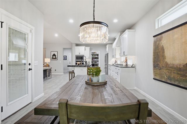 2414 W Union Place, Collinsville, OK 74021
