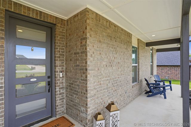 2414 W Union Place, Collinsville, OK 74021