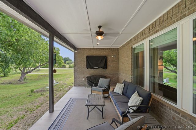 2414 W Union Place, Collinsville, OK 74021