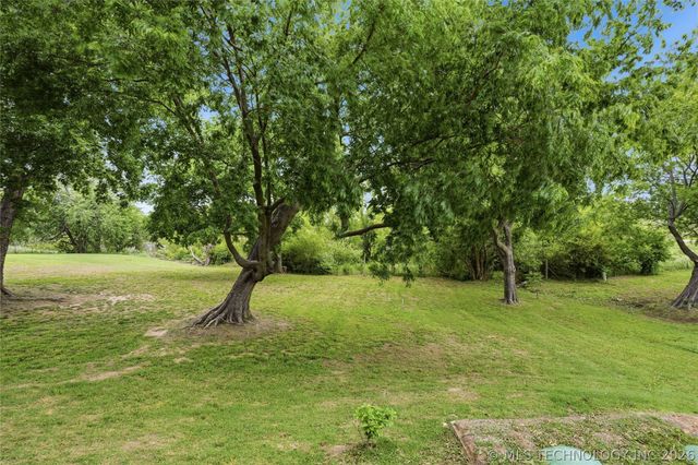 2414 W Union Place, Collinsville, OK 74021