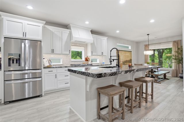 2414 W Union Place, Collinsville, OK 74021