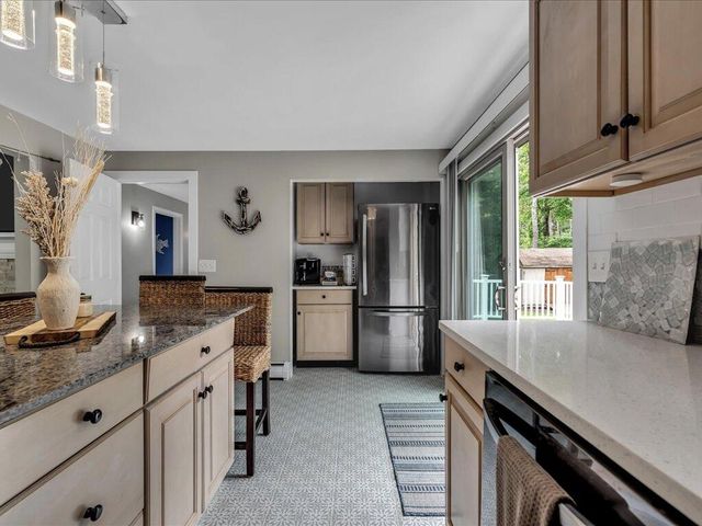 95 Washington Avenue, West Yarmouth, MA 02673