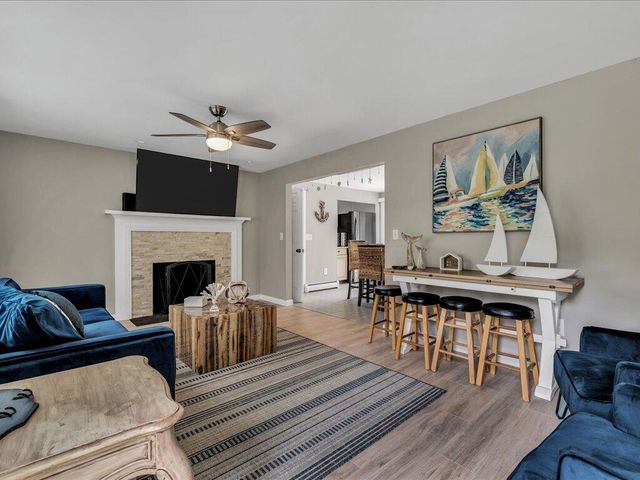 95 Washington Avenue, West Yarmouth, MA 02673