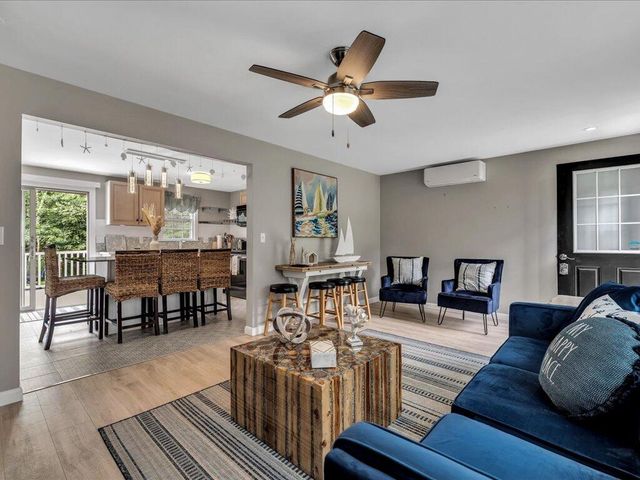 95 Washington Avenue, West Yarmouth, MA 02673