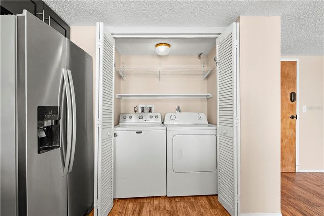 7432 SUNSHINE SKYWAY LANE S 302, St Petersburg, FL 33711