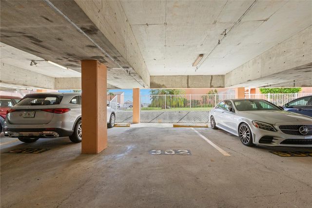 7432 SUNSHINE SKYWAY LANE S 302, St Petersburg, FL 33711