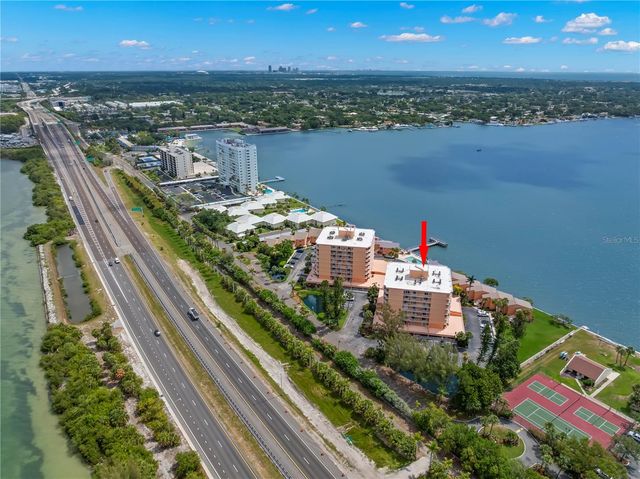 7432 SUNSHINE SKYWAY LANE S 302, St Petersburg, FL 33711