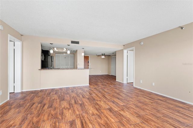 7432 SUNSHINE SKYWAY LANE S 302, St Petersburg, FL 33711