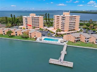 7432 SUNSHINE SKYWAY LANE S 302, St Petersburg, FL 33711