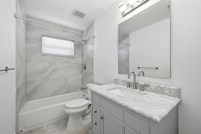 1400 SE 8th Ave, Deerfield Beach, FL 33441