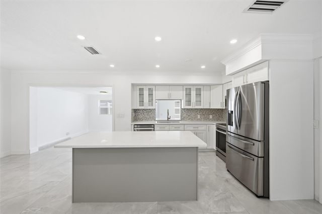 1400 SE 8th Ave, Deerfield Beach, FL 33441