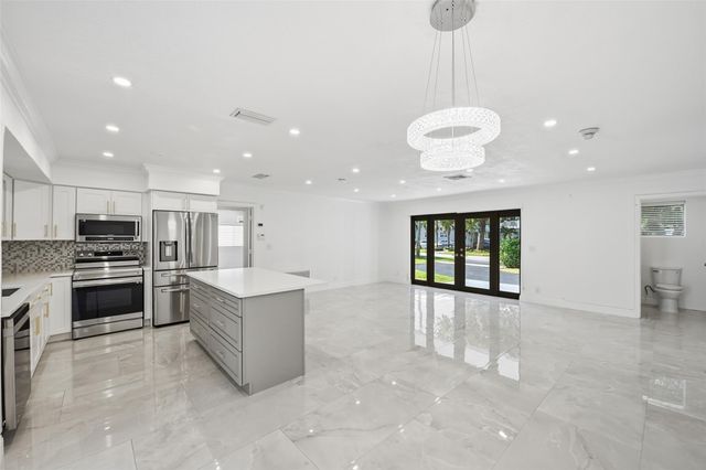 1400 SE 8th Ave, Deerfield Beach, FL 33441