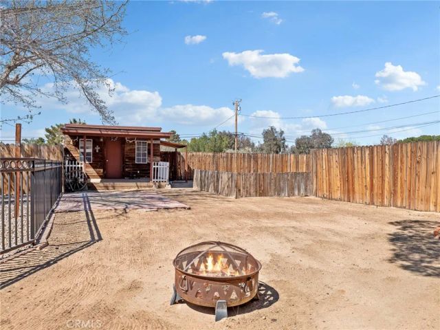 14154 Hopi, Apple Valley, CA 92307