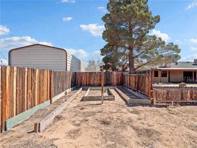 14154 Hopi, Apple Valley, CA 92307