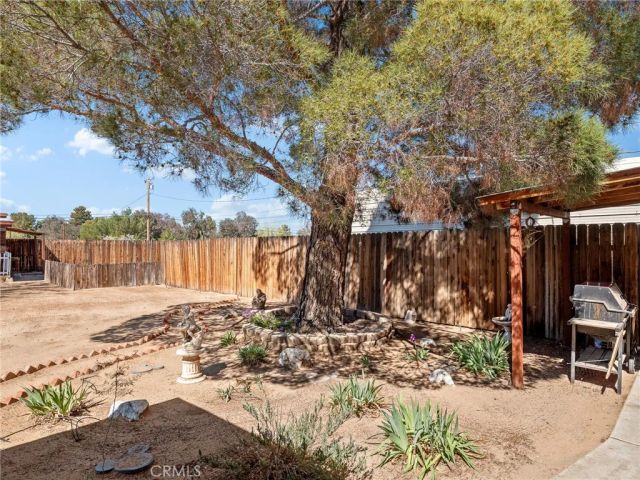 14154 Hopi, Apple Valley, CA 92307