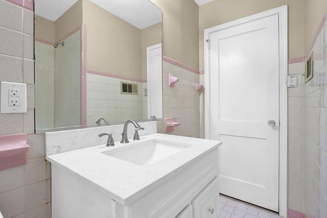 1329 Blanche Drive SE, Marietta, GA 30067