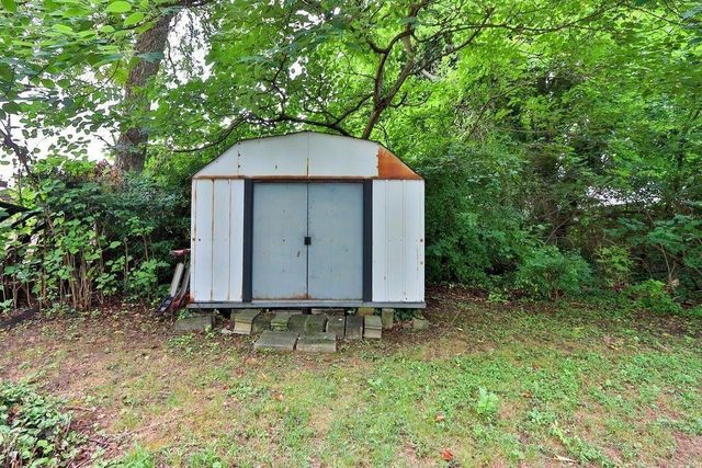 1329 Blanche Drive SE, Marietta, GA 30067