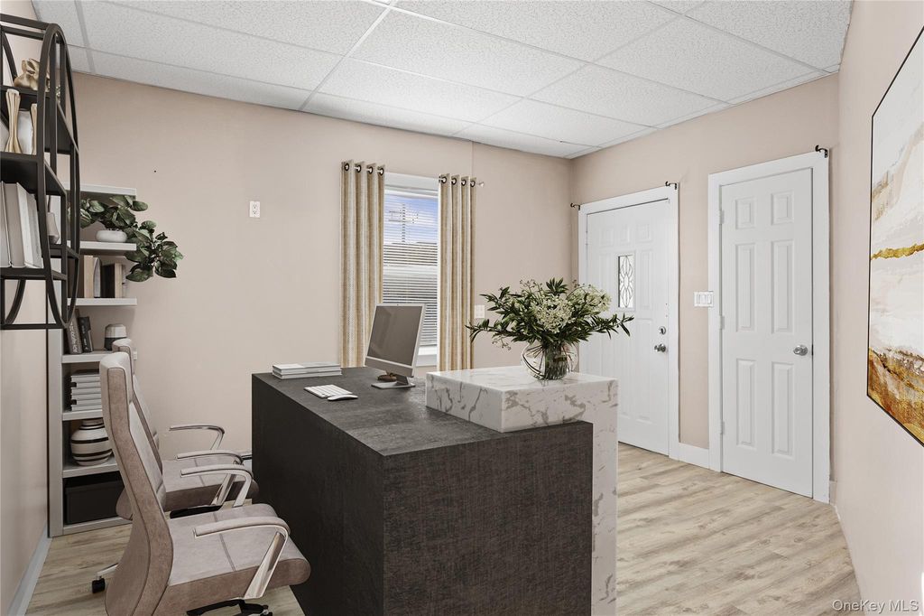 15 E Carl Street, Hicksville, NY 11801 — photo 3