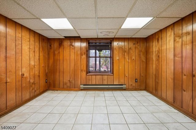 38 Hunters Circle, Tewksbury Twp., NJ 08833