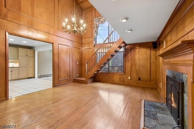 38 Hunters Circle, Tewksbury Twp., NJ 08833