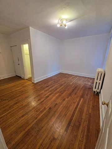 37 Dwight St 2, Brookline, MA 02445