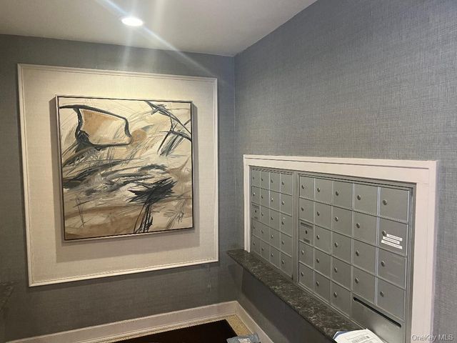 151-20 88 Street 6C, Howard Beach, NY 11414