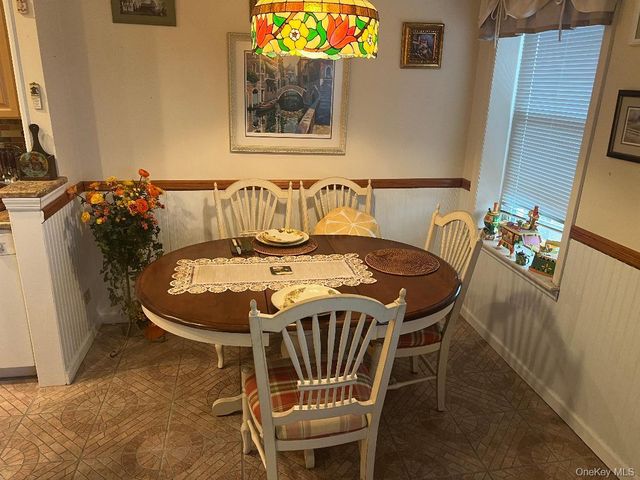 151-20 88 Street 6C, Howard Beach, NY 11414