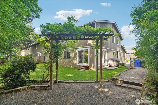24838 145th Lane SE, Kent, WA 98042