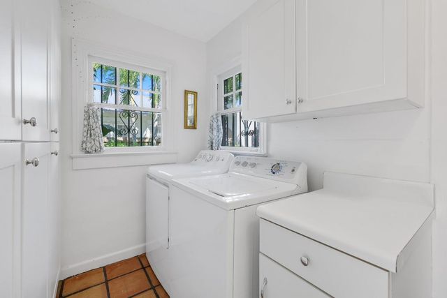 325 Greymon Drive, West Palm Beach, FL 33405