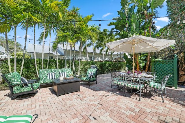 325 Greymon Drive, West Palm Beach, FL 33405