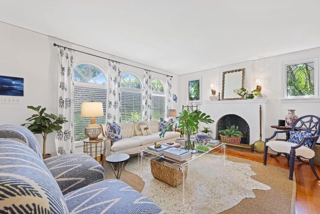 325 Greymon Drive, West Palm Beach, FL 33405