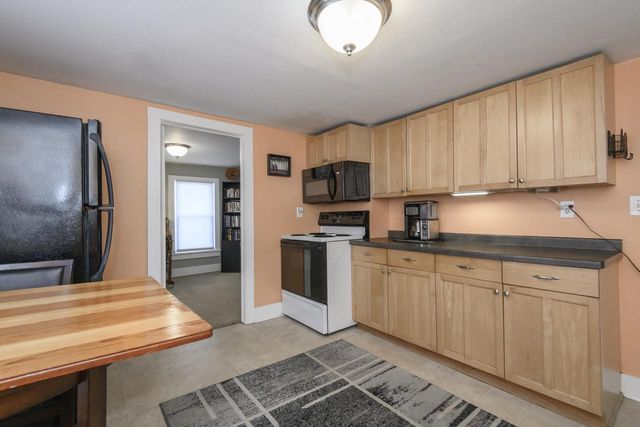 712 N Greenfield AVENUE, Waukesha, WI 53186