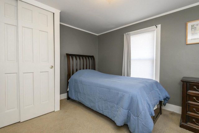 712 N Greenfield AVENUE, Waukesha, WI 53186