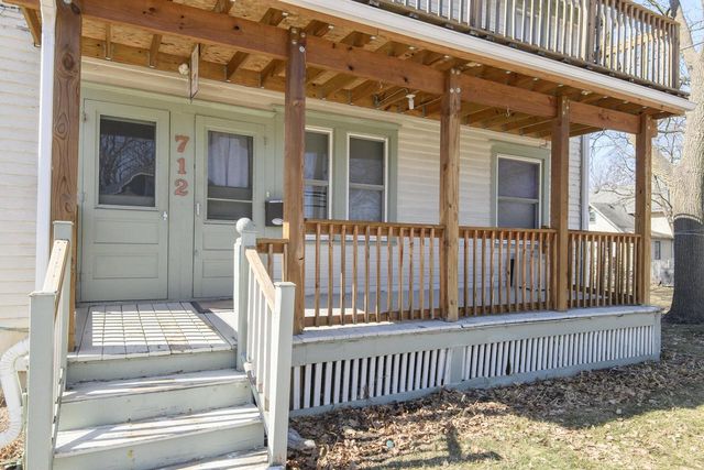 712 N Greenfield AVENUE, Waukesha, WI 53186