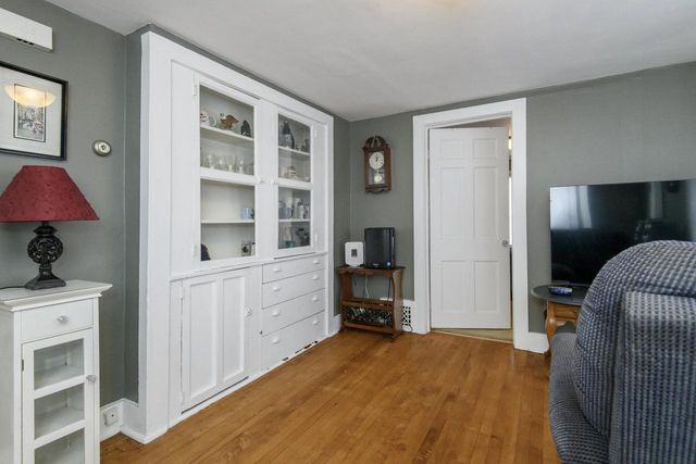 712 N Greenfield AVENUE, Waukesha, WI 53186