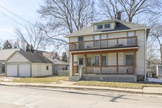 712 N Greenfield AVENUE, Waukesha, WI 53186