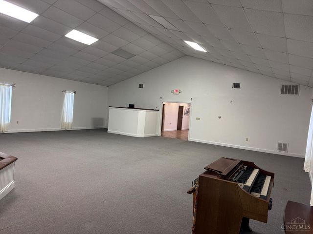 211 Belfast Pike, Hillsboro, OH 45133