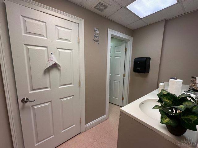 211 Belfast Pike, Hillsboro, OH 45133