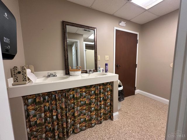 211 Belfast Pike, Hillsboro, OH 45133