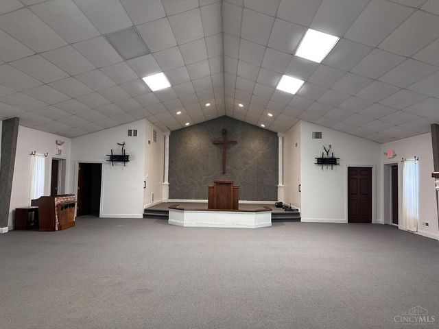 211 Belfast Pike, Hillsboro, OH 45133