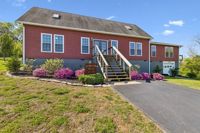 4341 Marlowe Rd, Williamsport, TN 38487