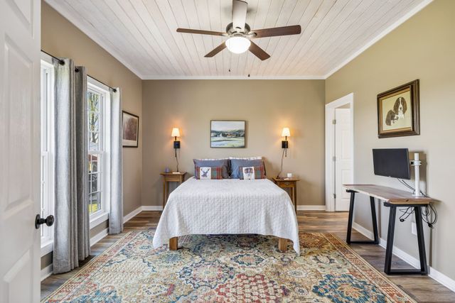 4341 Marlowe Rd, Williamsport, TN 38487