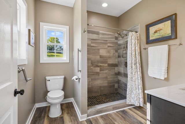 4341 Marlowe Rd, Williamsport, TN 38487