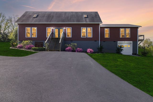 4341 Marlowe Rd, Williamsport, TN 38487