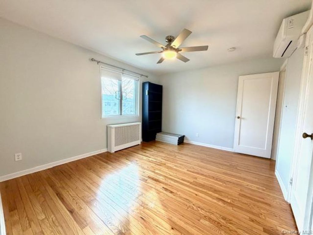 216-37 68th Avenue Upper, Oakland Gardens, NY 11364 — photo 5