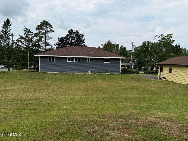 1100 Hudson Avenue, Stillwater, NY 12170