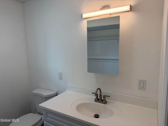 1100 Hudson Avenue, Stillwater, NY 12170