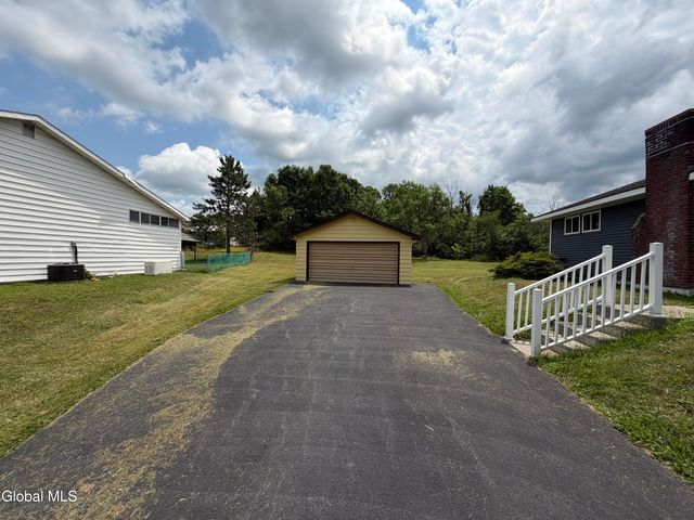 1100 Hudson Avenue, Stillwater, NY 12170