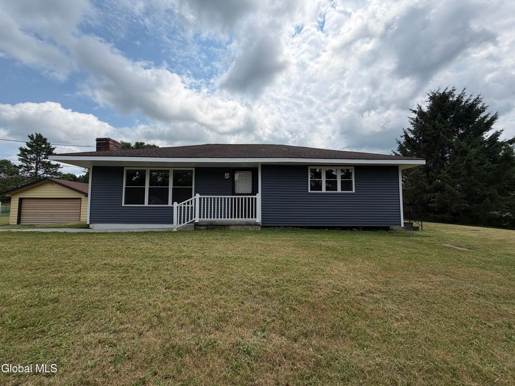 1100 Hudson Avenue, Stillwater, NY 12170